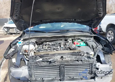 2021 Ford Escape Titanium z USA, uszkodzony, nr VIN 1FMCU9J92MUA78888